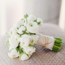 Букет невесты "Белые Ранункулюсы" фото