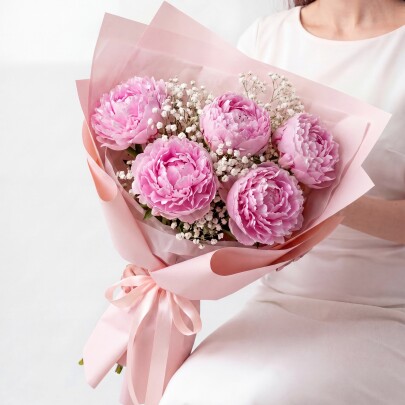 Букет "Пионы Сара Бернар и Гипсофилы Белые" фото