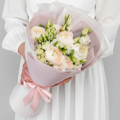 Букет "Ранункулюс Ханой и Эустома Белая" фото