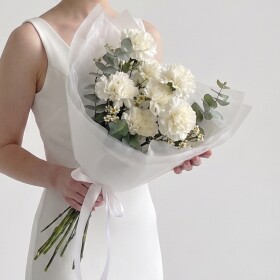 Букет "Ромашка Кустовая, Гвоздика Белая и Эвкалипт Цинерия" фото