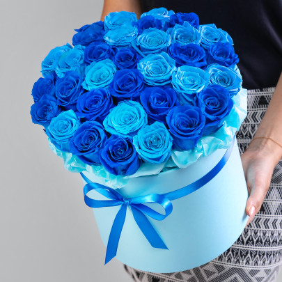 Букет "Сине-Голубая Роза" в коробке стабилизированная фото