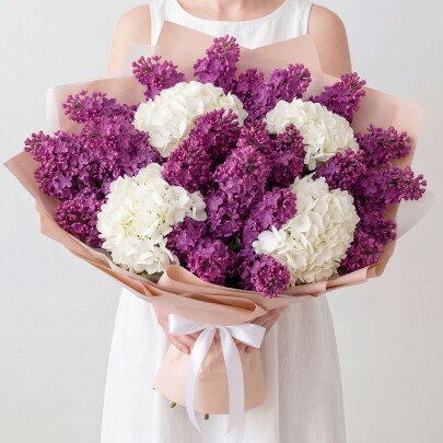 Букет "Сиреневая Сирень и Гортензия Белая" фото