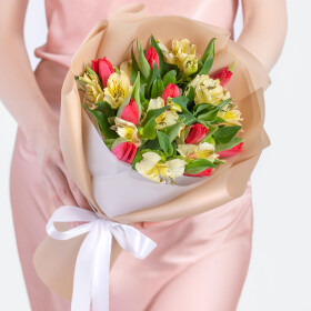 Букет "Тюльпаны и Альстромерии" фото