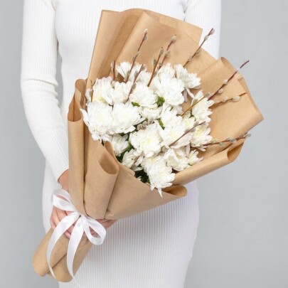 Букет "Верба и Кустовая Хризантема Белая" фото