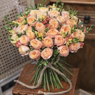 45 Коричневых Пионовидных Роз (50 см.) фото изображение 3