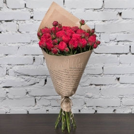 25 Кустовых Пионовидных Красных Роз (60 см.) фото