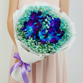 Букет "Гипсофила и Синяя Орхидея Дендробиум" мини фото