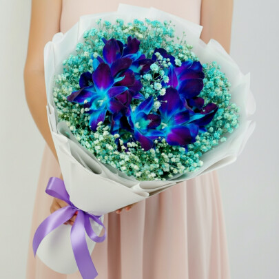 Букет "Гипсофила и Синяя Орхидея Дендробиум" мини фото