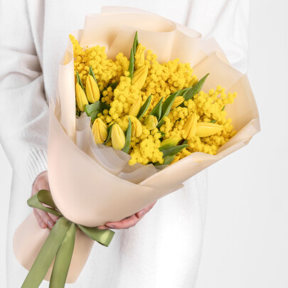 Букет "Желтый Тюльпан и Мимоза" фото